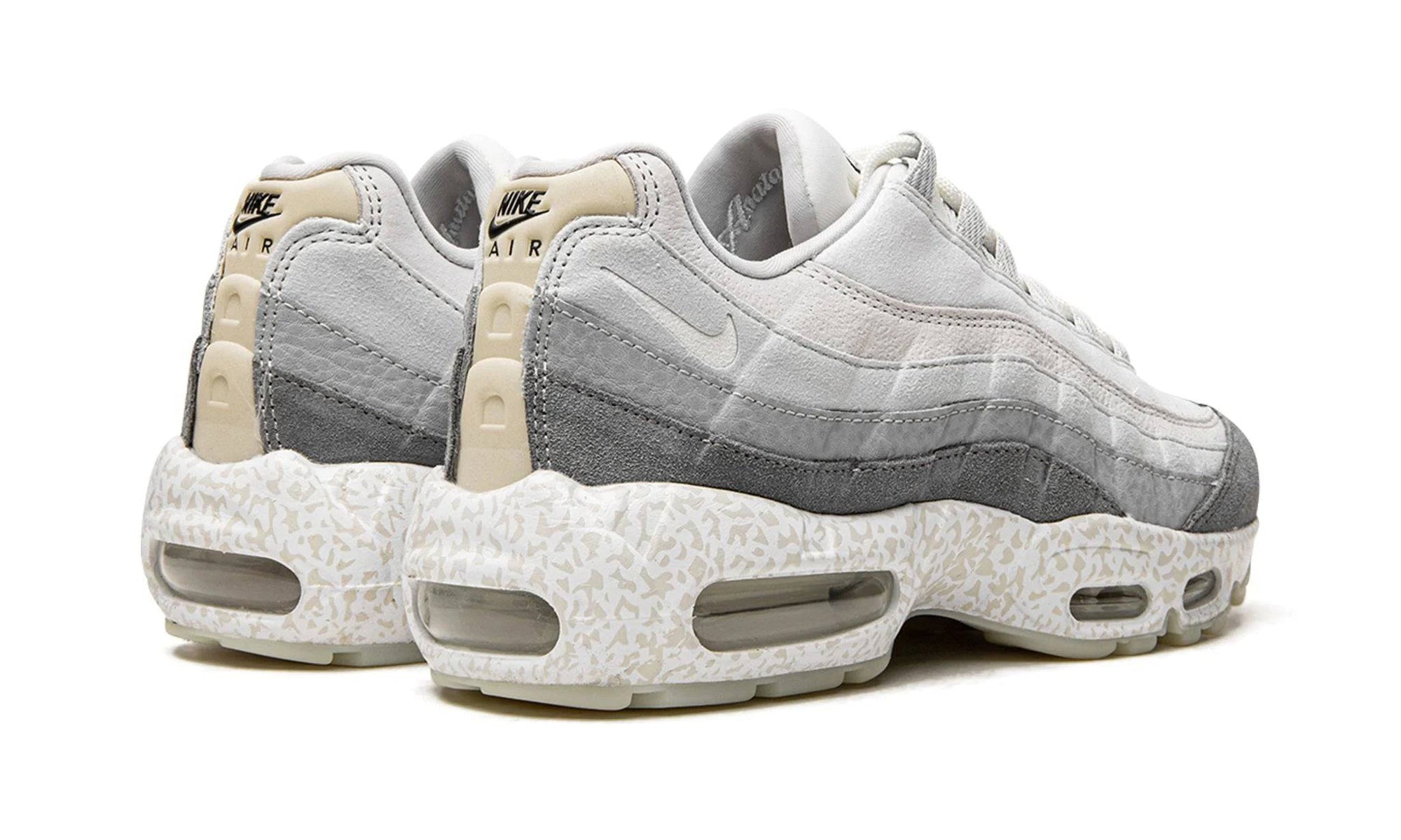 Nike Air Max 95 QS Light Bone - Glow in the Dark