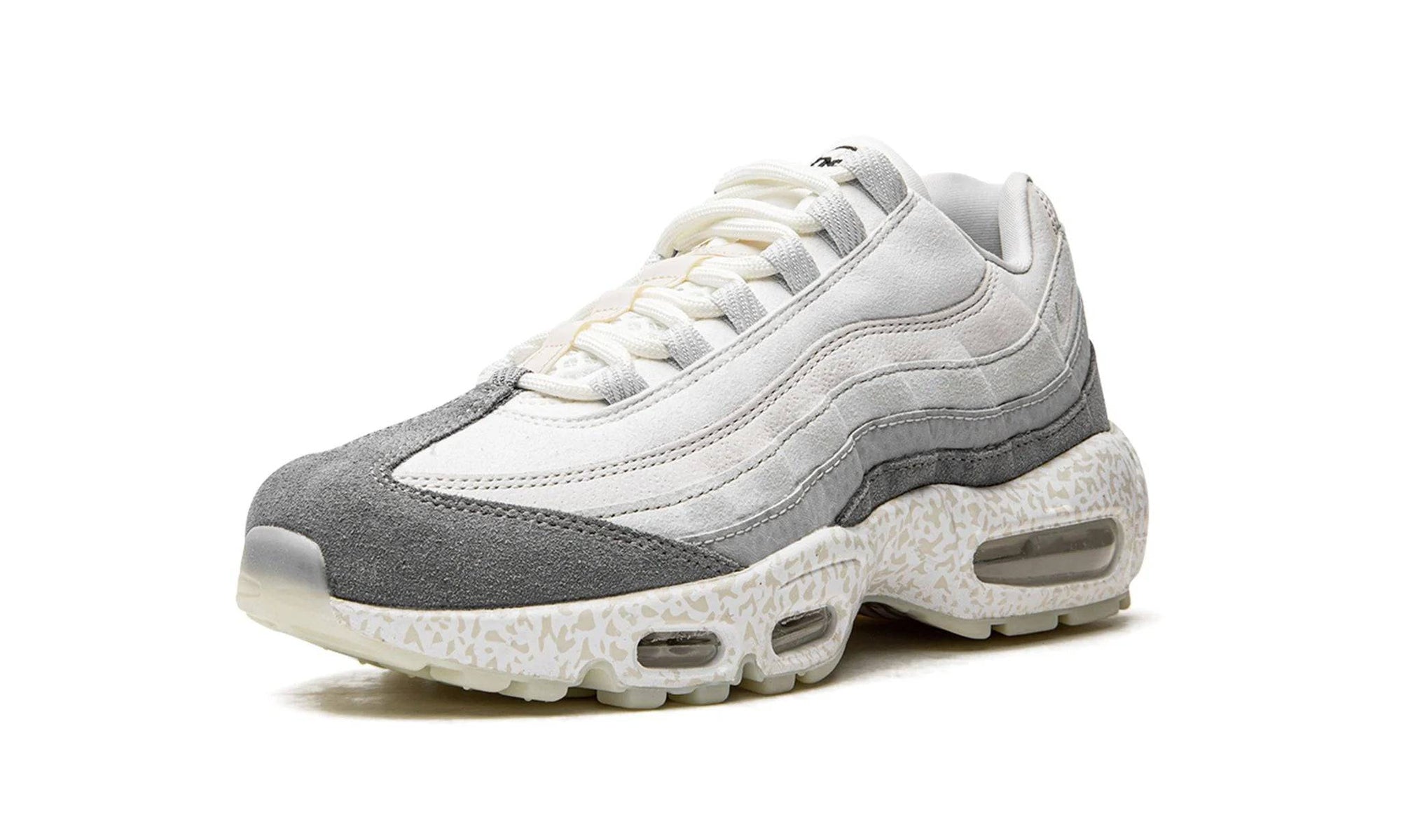 Nike Air Max 95 QS Light Bone - Glow in the Dark